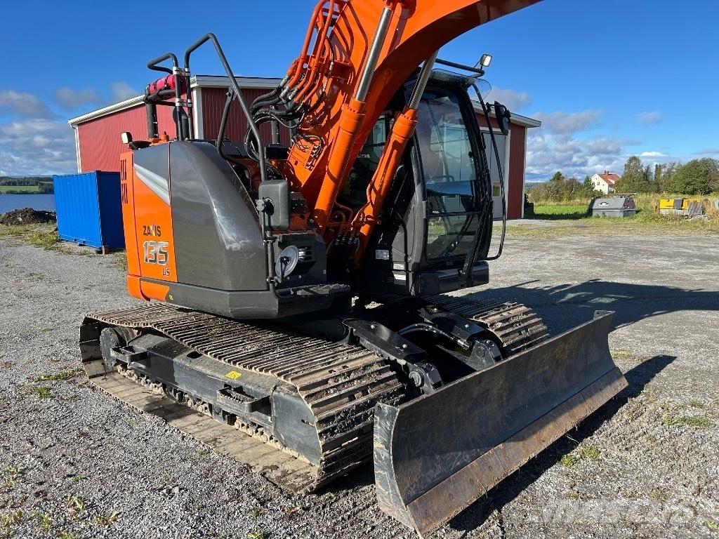 Hitachi ZX 135 US-7 Beltegraver
