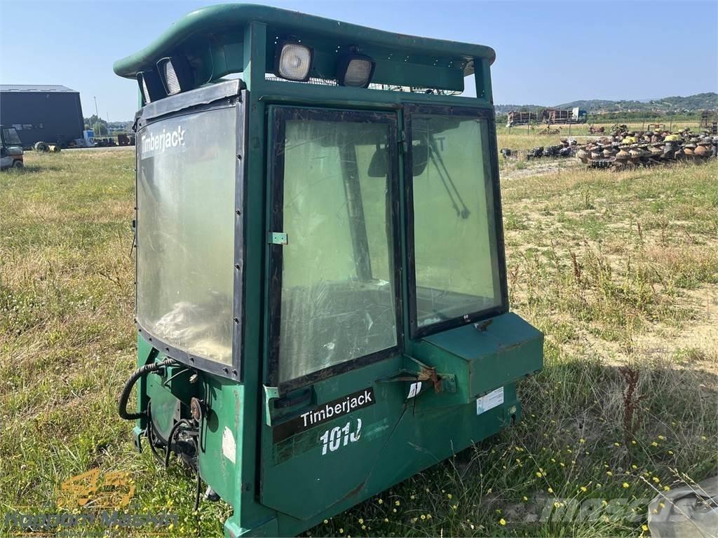 Timberjack 1010 Førerhus og Interiør