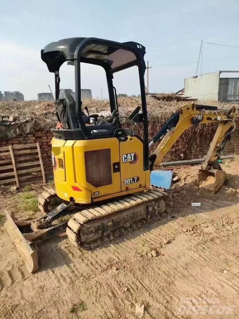 CAT 301.7 Minigravere <7t