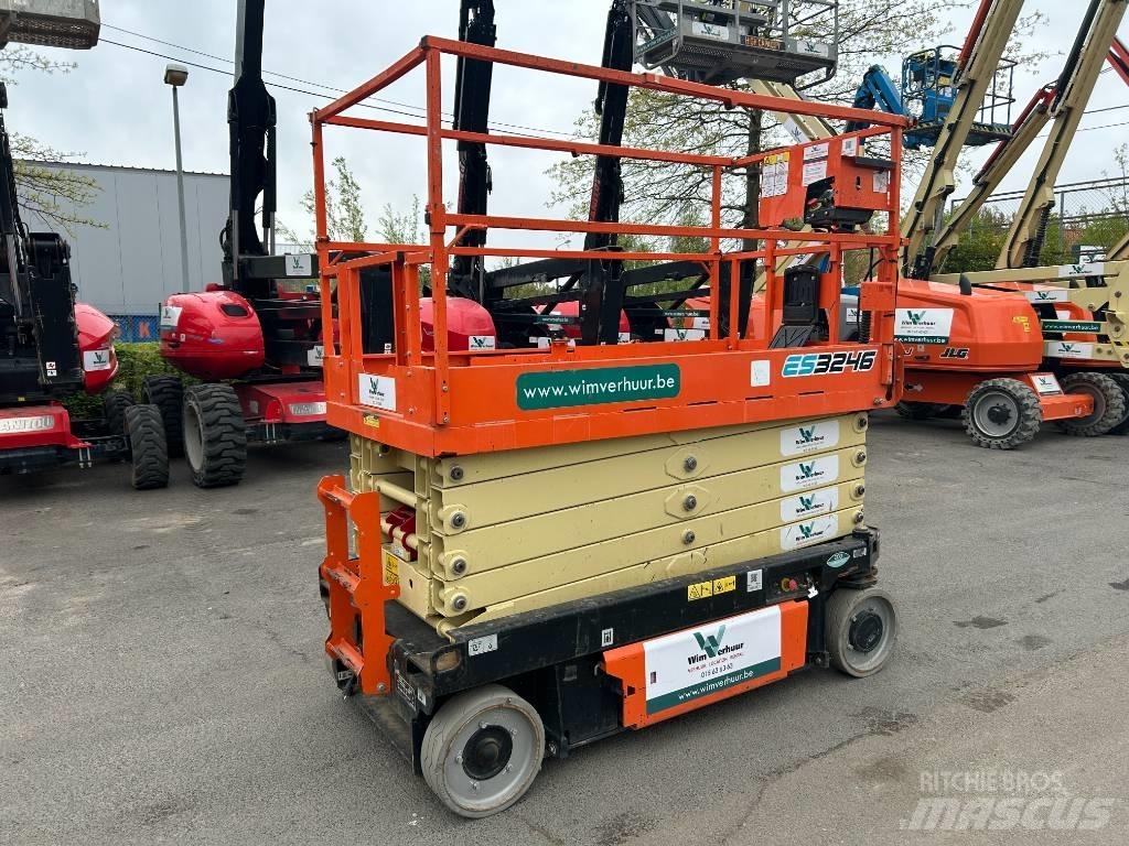 JLG 3246 ES Sakselifter