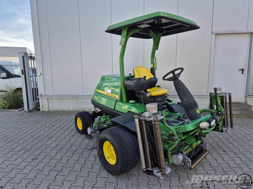 John Deere 7500A Golfbil