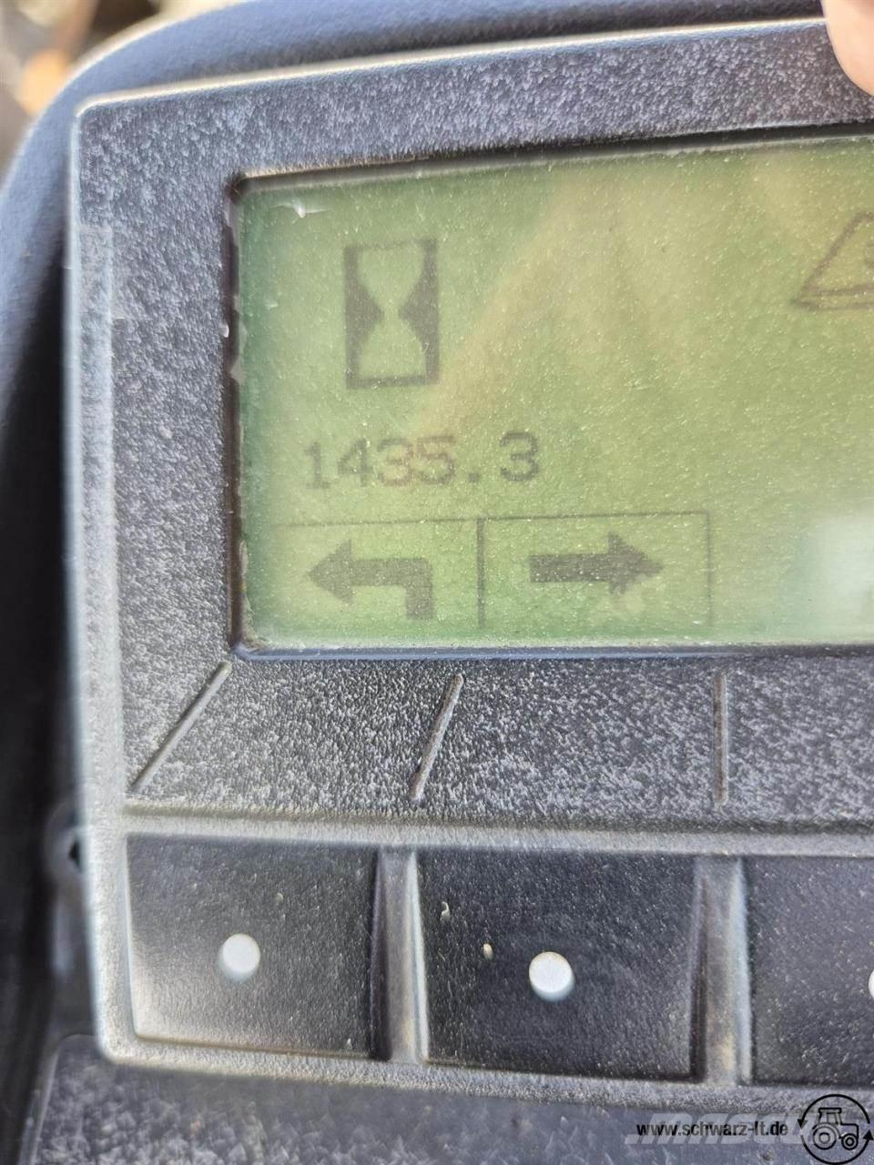 John Deere 7500A Golfbil