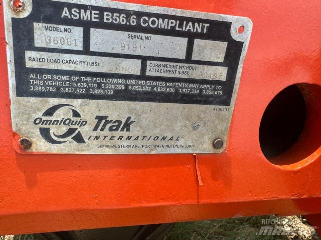 SkyTrak 3606 Teleskoplastere