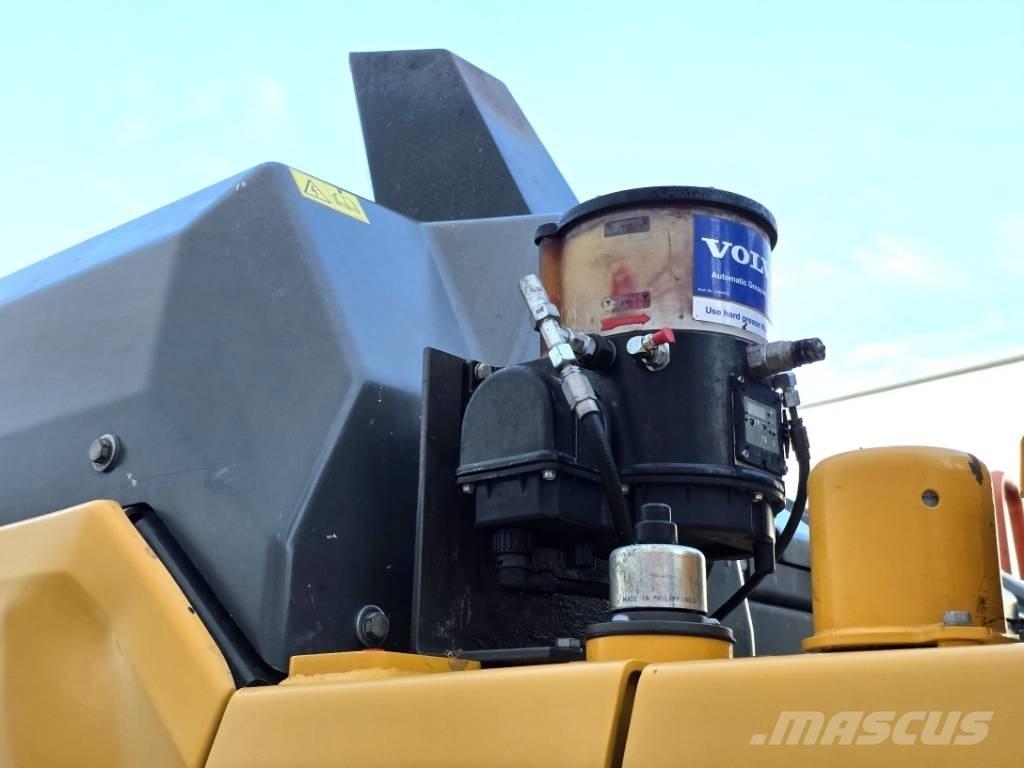 Volvo EC 140 EL Beltegraver