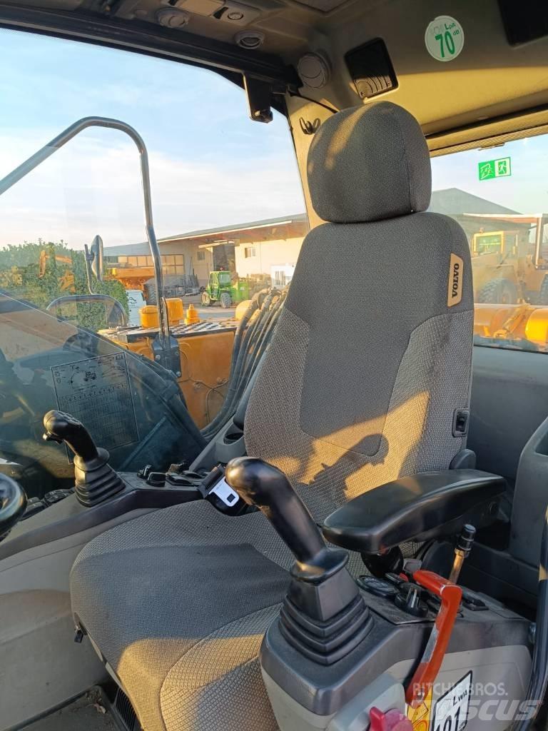 Volvo EW 140 C Hjulgravere