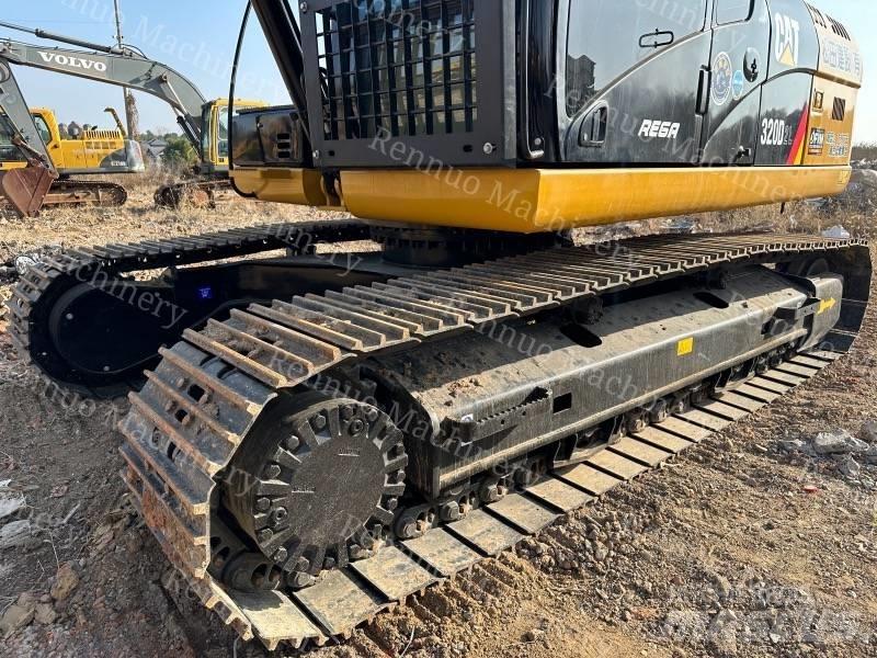 CAT 320D2 Beltegraver