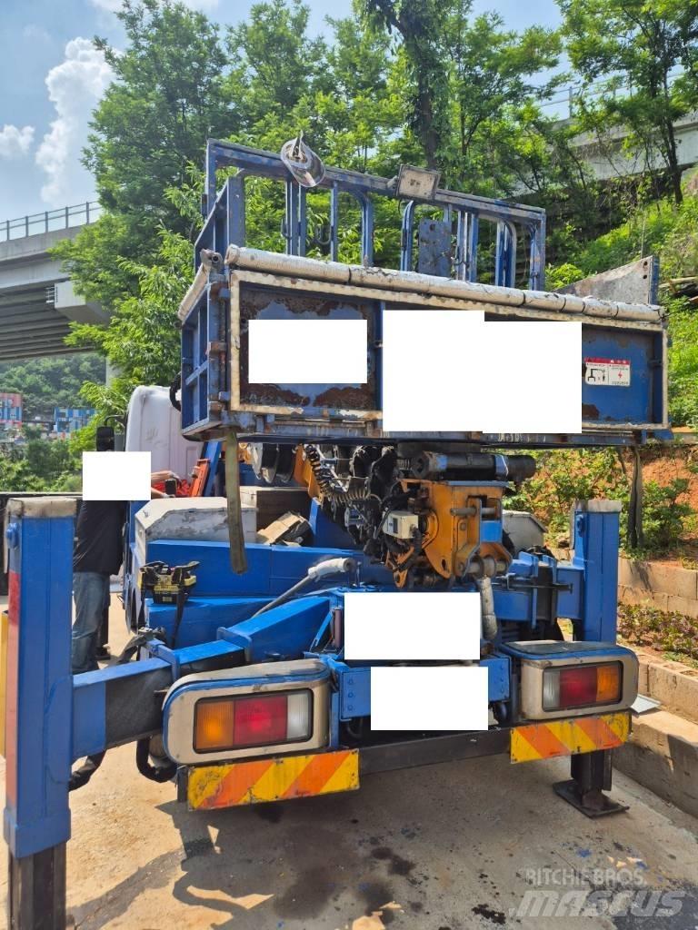 Jinwoo JW280 Bilmontert lift