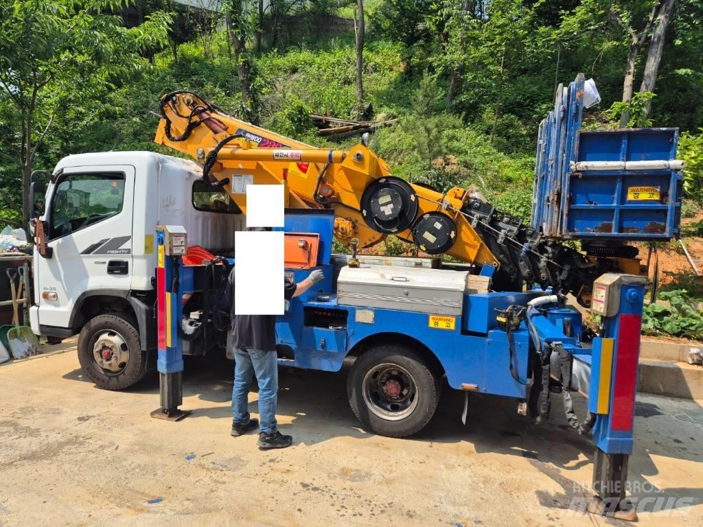 Jinwoo JW280 Bilmontert lift