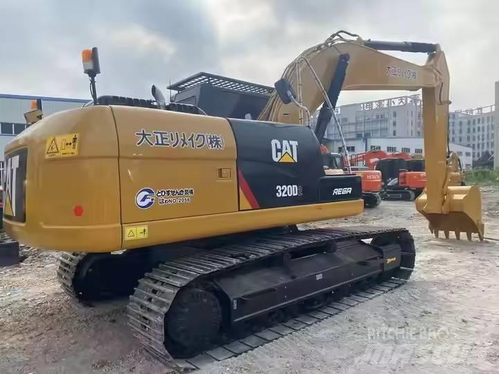 CAT CAT320D2 Midigravere 7 - 12t