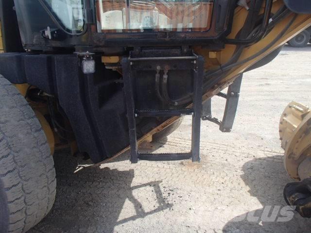 CAT 140 M VHP Plus Veihøvler