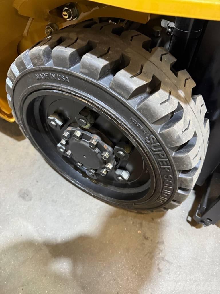 CAT FGC25N Gaffeltrucker - Annet