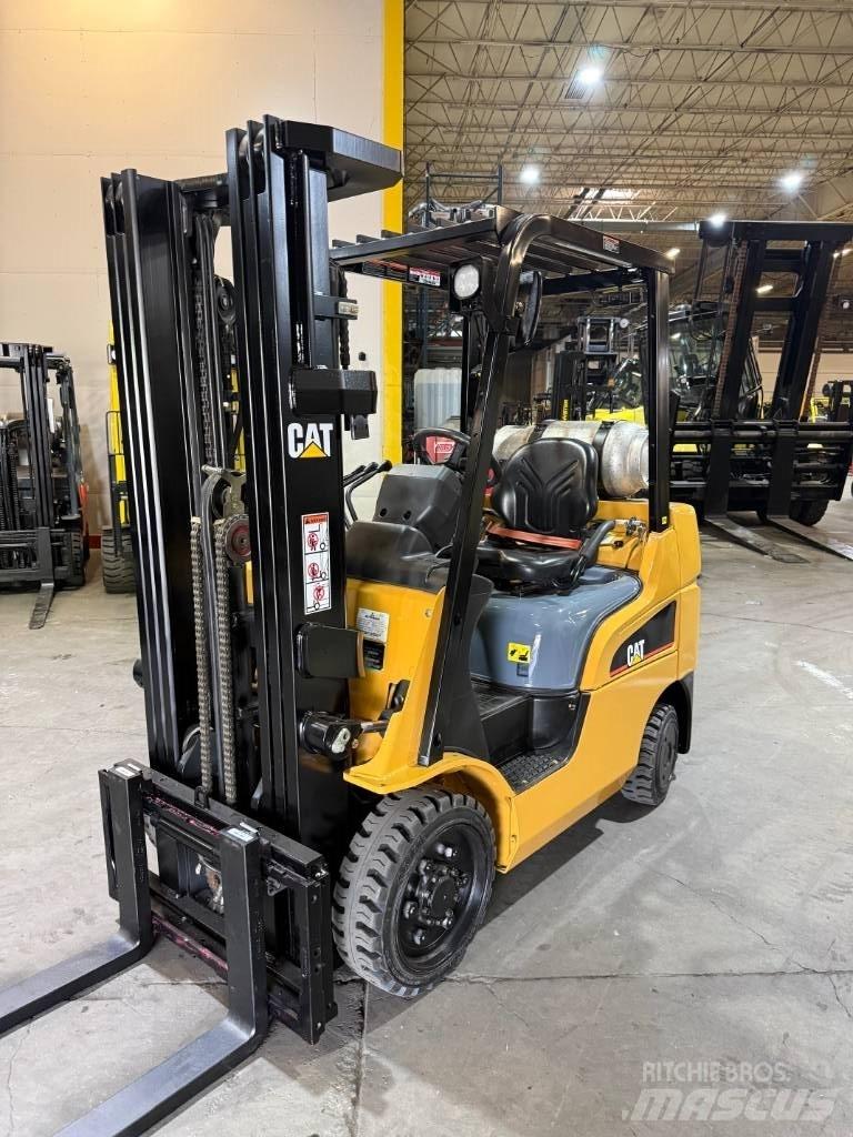 CAT FGC25N Gaffeltrucker - Annet