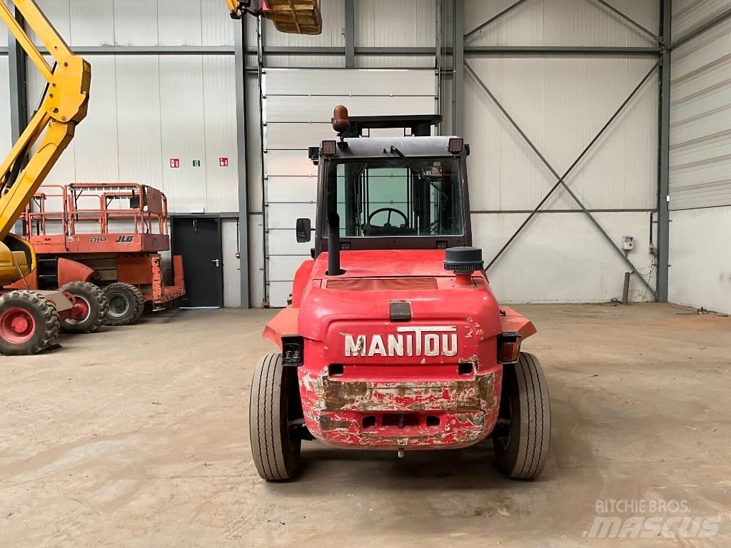 Manitou MC 40 Terrenggående gaffeltruck