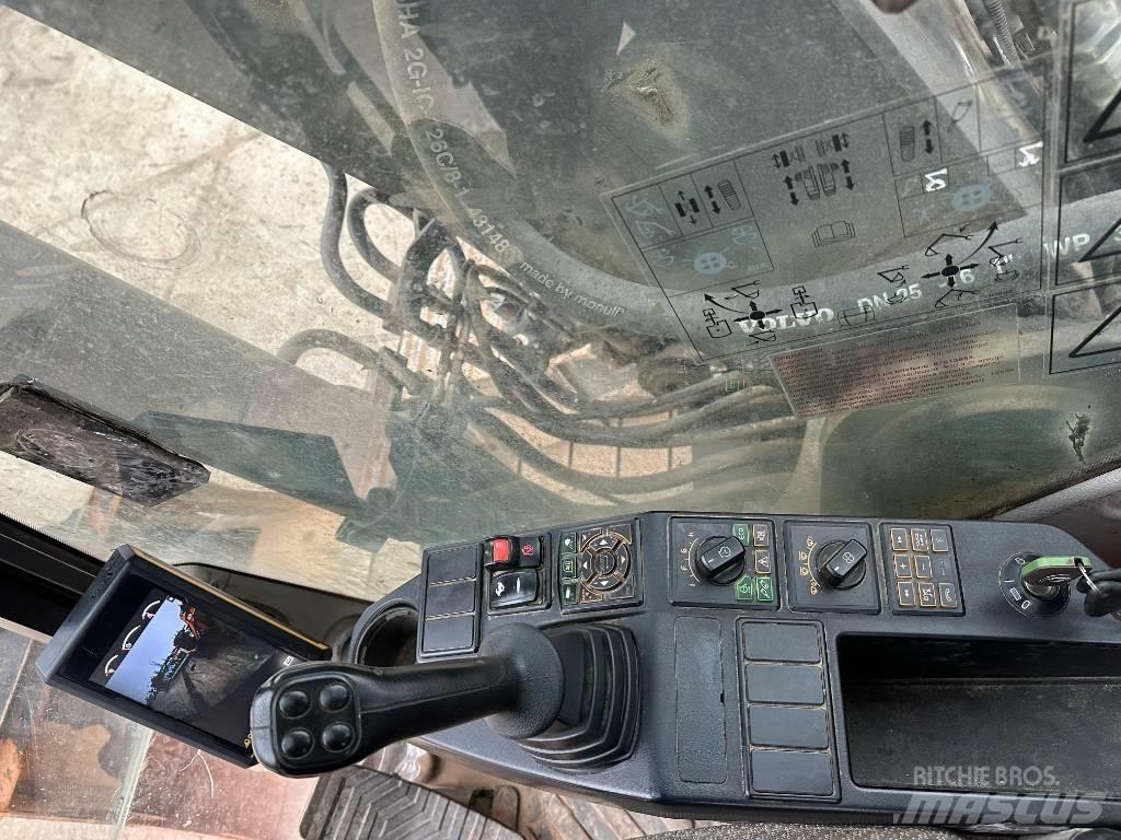 Volvo EC 160 EL Beltegraver
