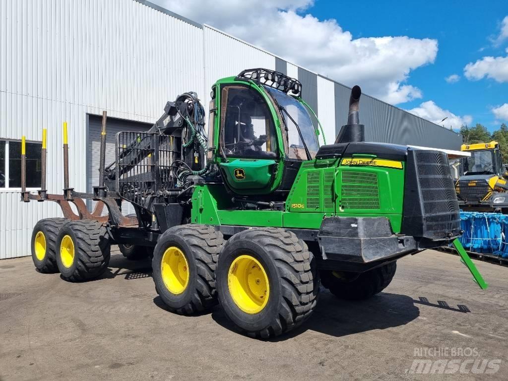 John Deere 1510G Lassbærere