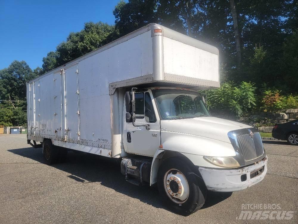 International 4300 Skapbiler