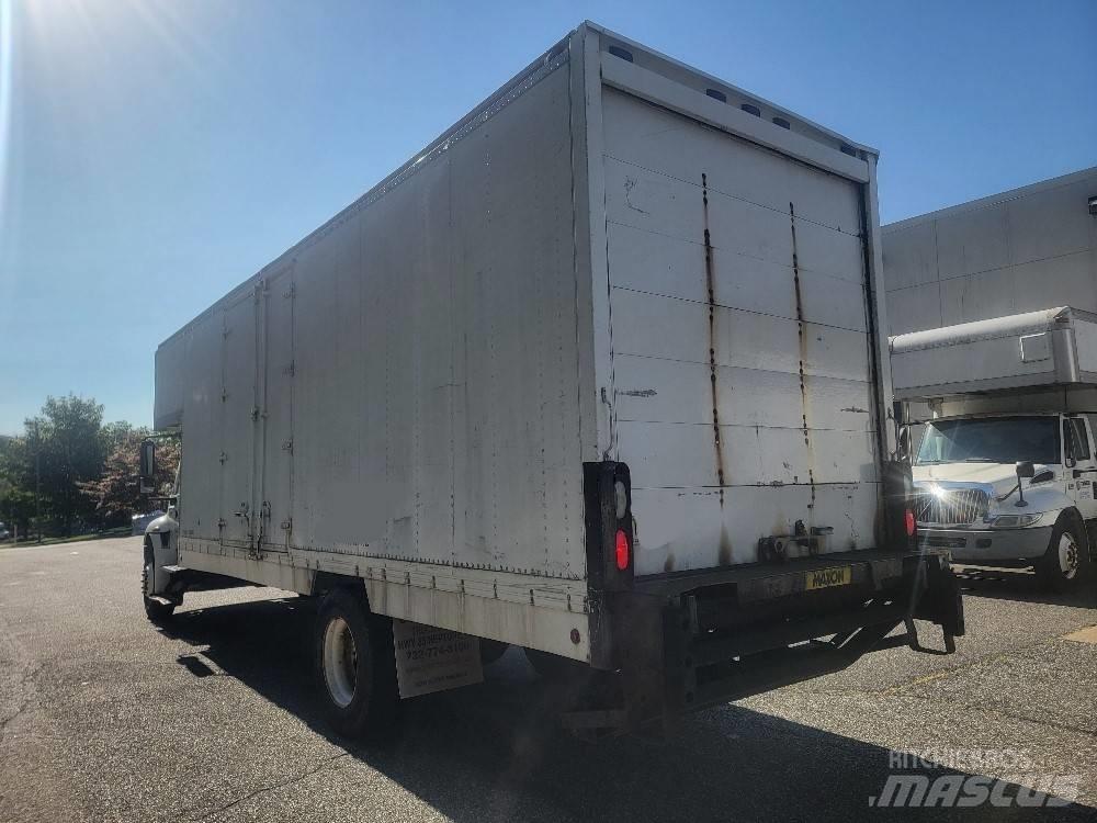 International 4300 Skapbiler