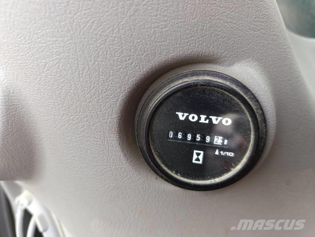 Volvo EW 210 D Hjulgravere