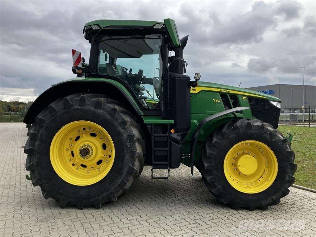 John Deere 7R 330 Traktorer