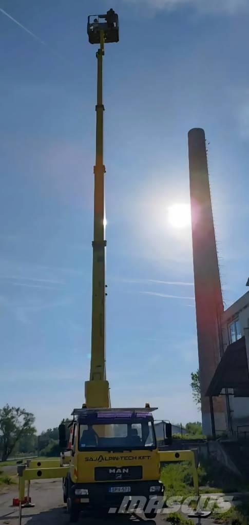 Wumag WT 270 Bilmontert lift