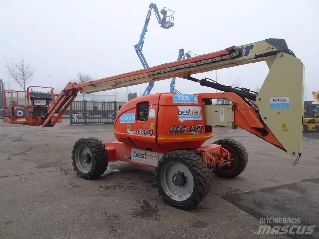 JLG 600AJ Leddede bomlifter