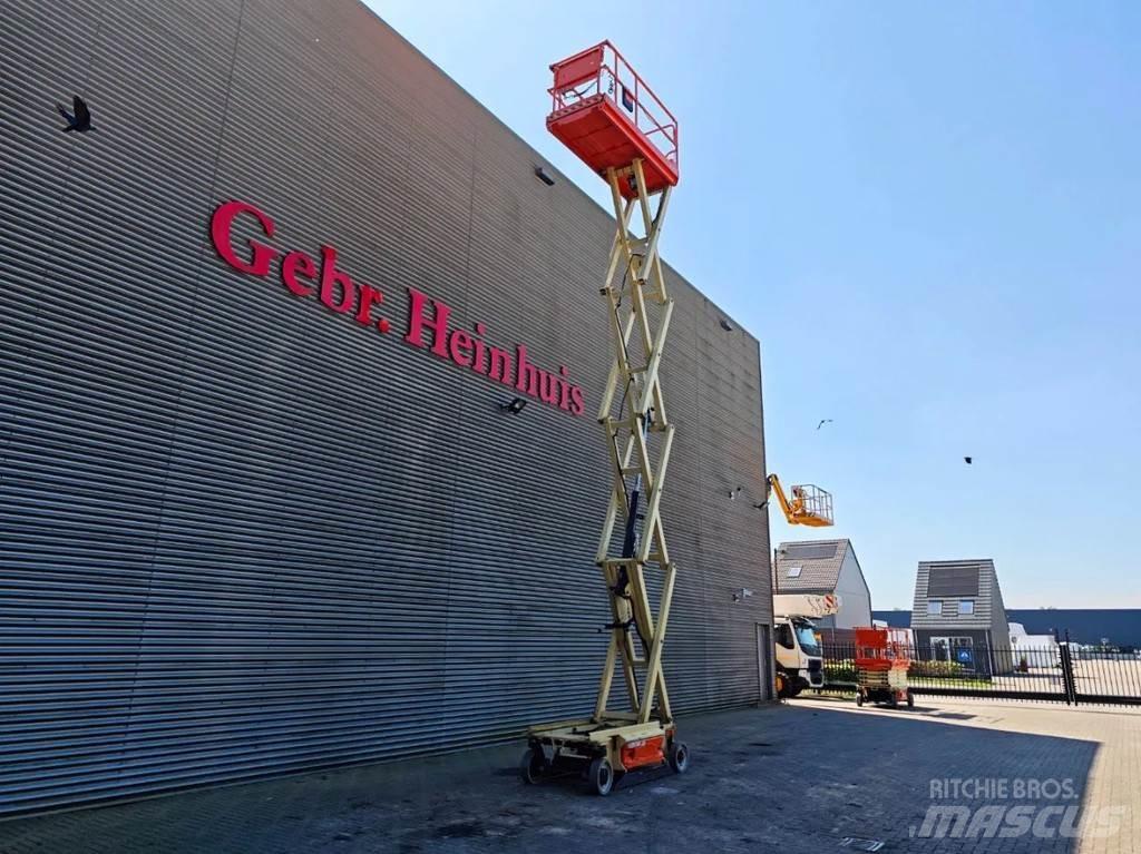 JLG 3246 ES Sakselifter
