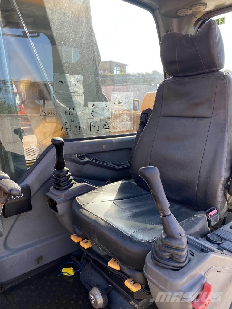 Volvo EC 210 B LC Beltegraver