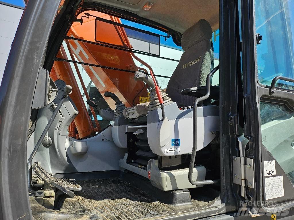 Hitachi ZX 210 LC-5 Beltegraver
