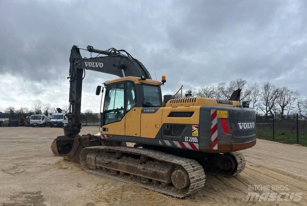 Volvo EC 220 DL Beltegraver