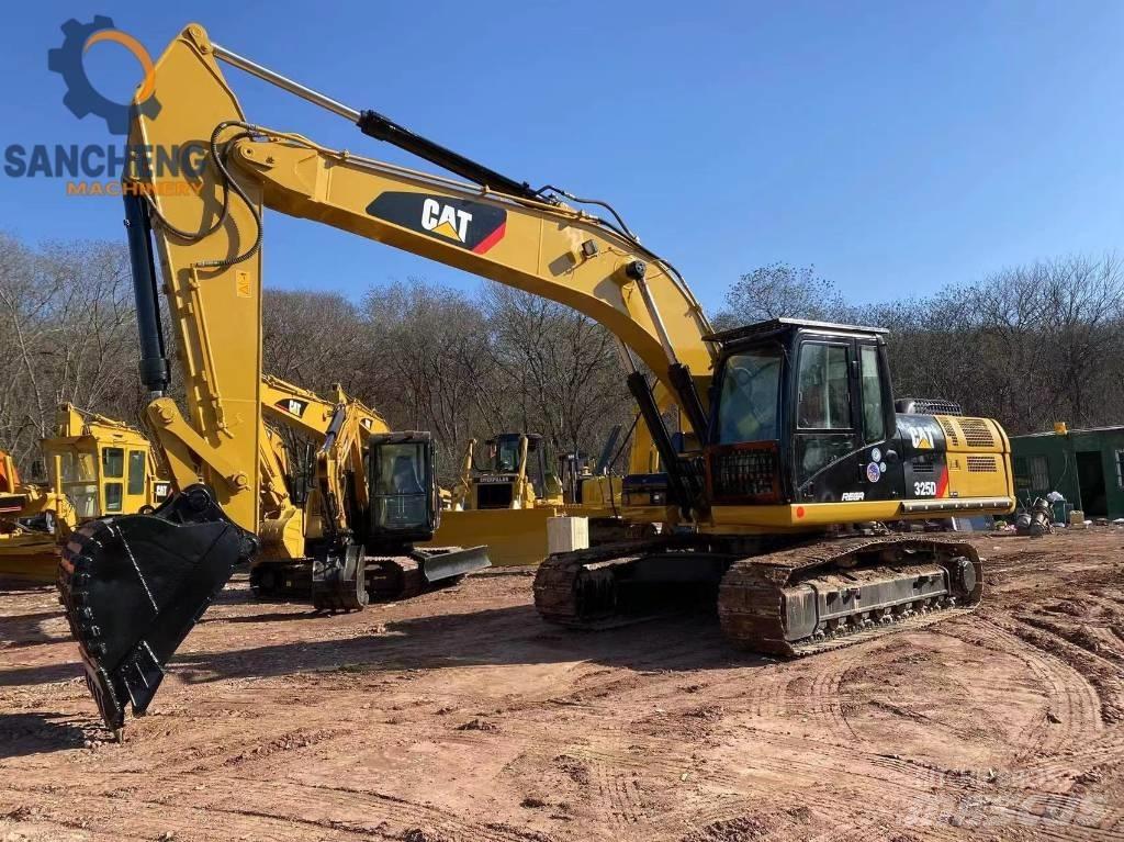 CAT 325 D Beltegraver