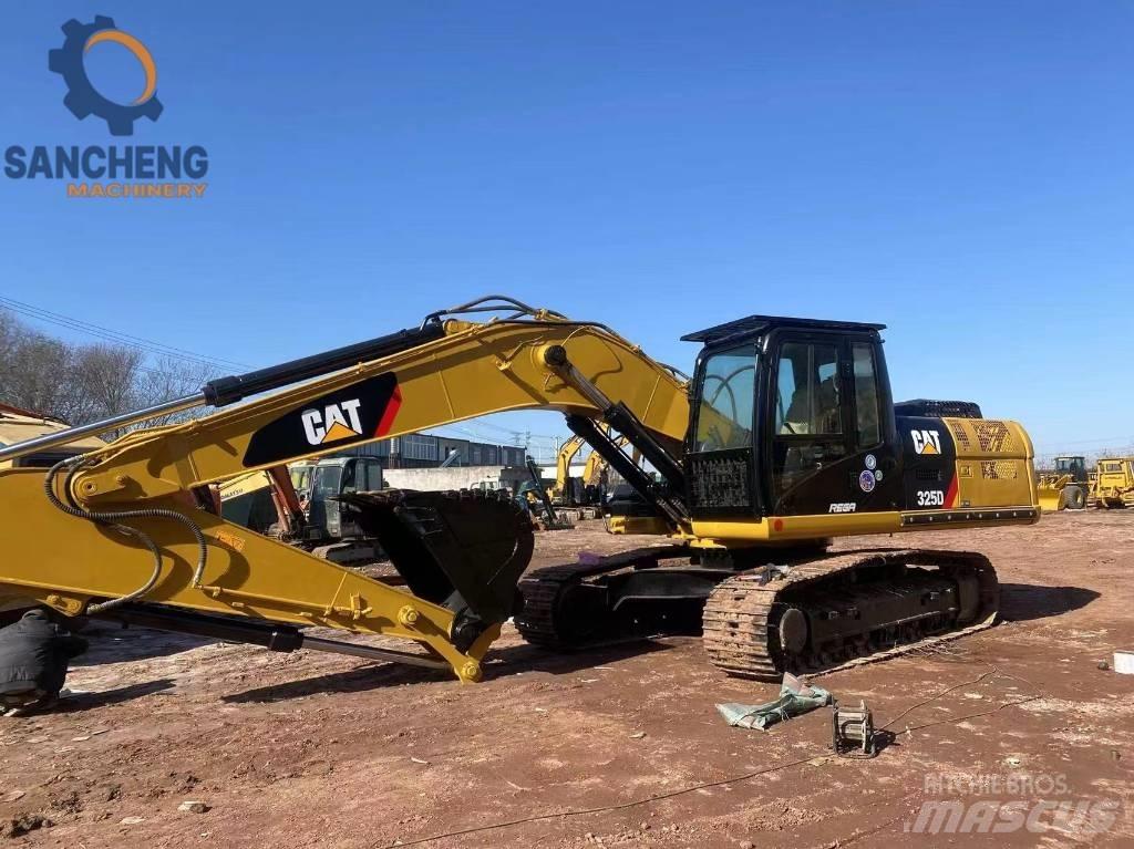 CAT 325 D Beltegraver