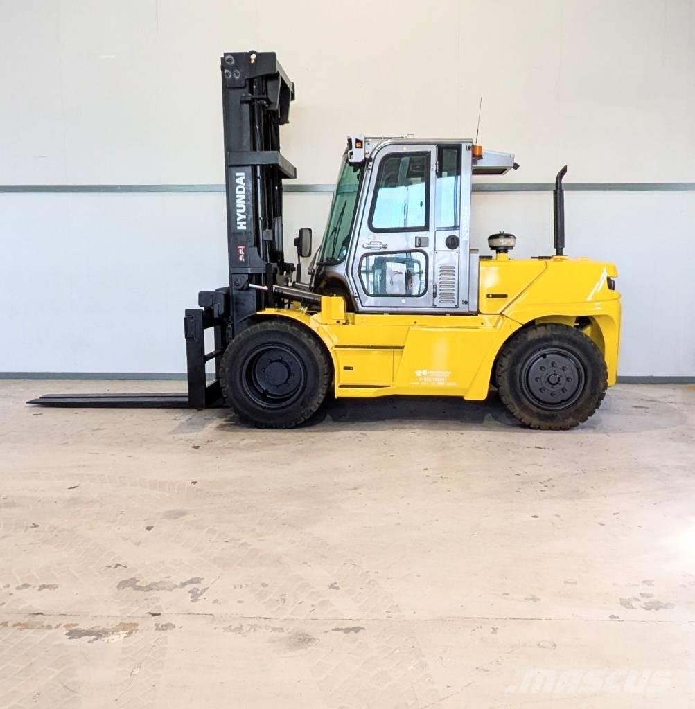 Hyundai 80 D-9 Diesel Trucker