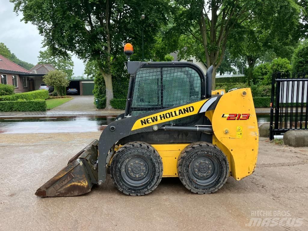 New Holland L 213 Kompaktlastere