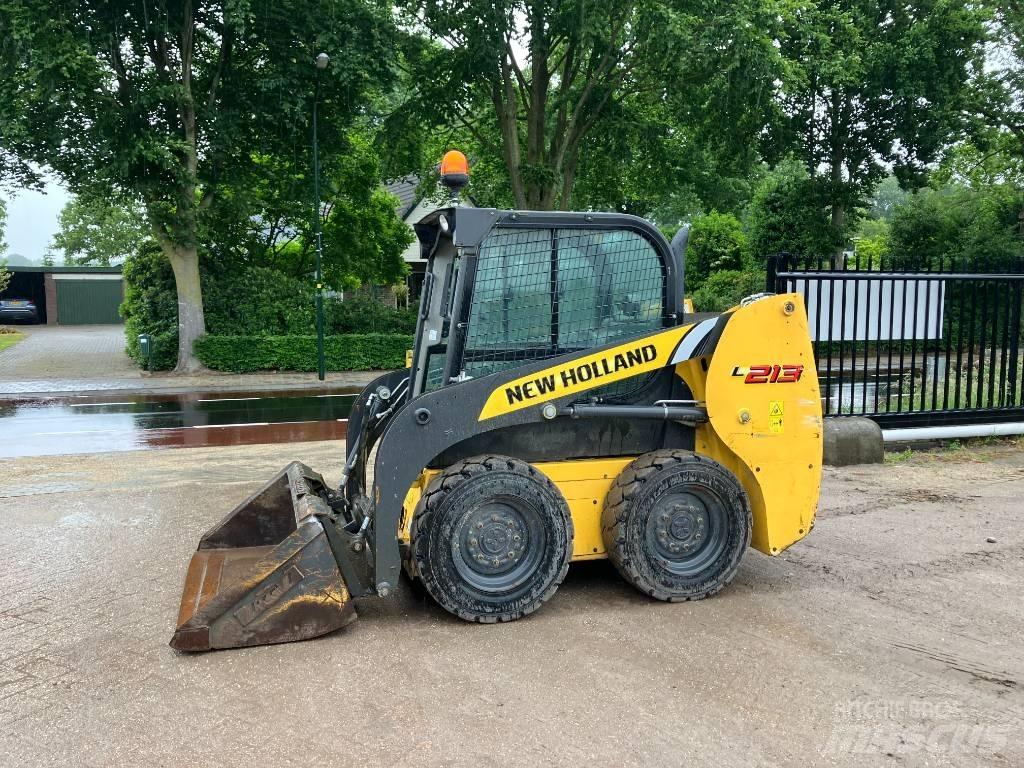New Holland L 213 Kompaktlastere