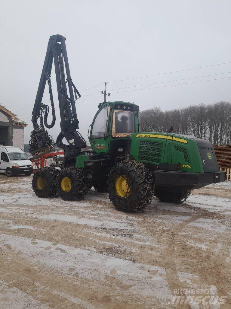 John Deere 1070 E Hogstmaskiner