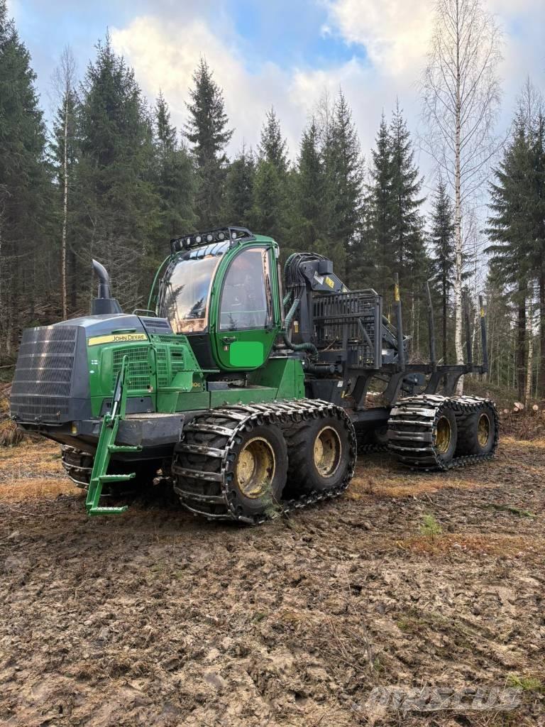John Deere 1210G Lassbærere