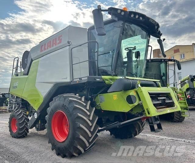 CLAAS TRION 530 Skurtreskere