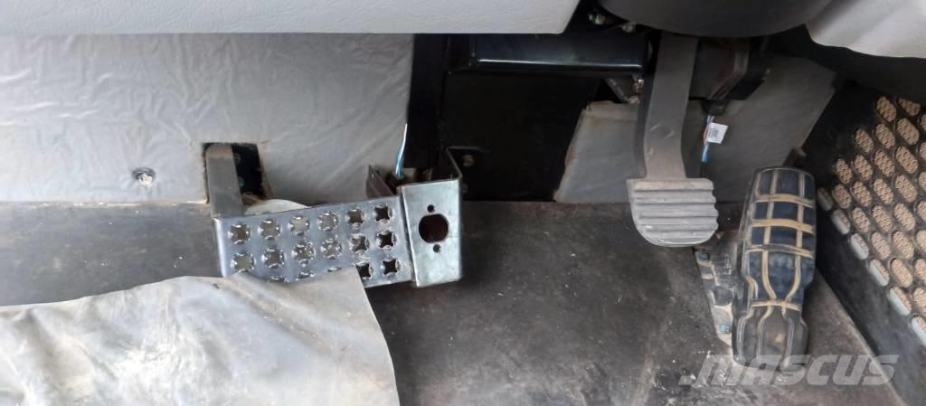 CAT 730 C 2 Rammestyrte Dumpere