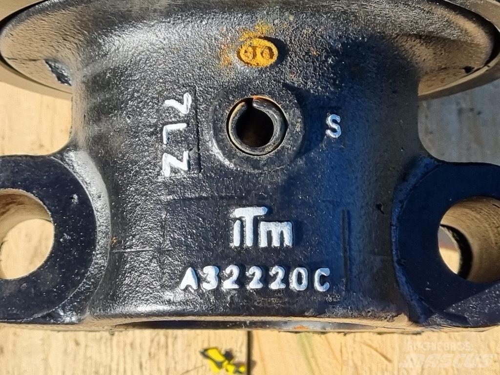 CASE 1488 ROLKA NOWA Belter, kjettinger og understell
