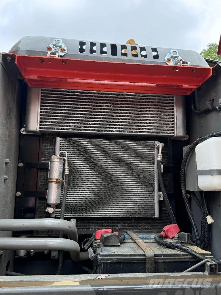 Hitachi ZX 200-3 G Beltegraver