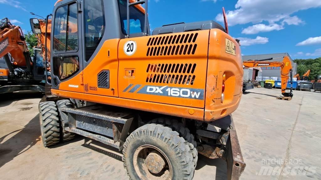 Doosan DX 160 W-3 Hjulgravere