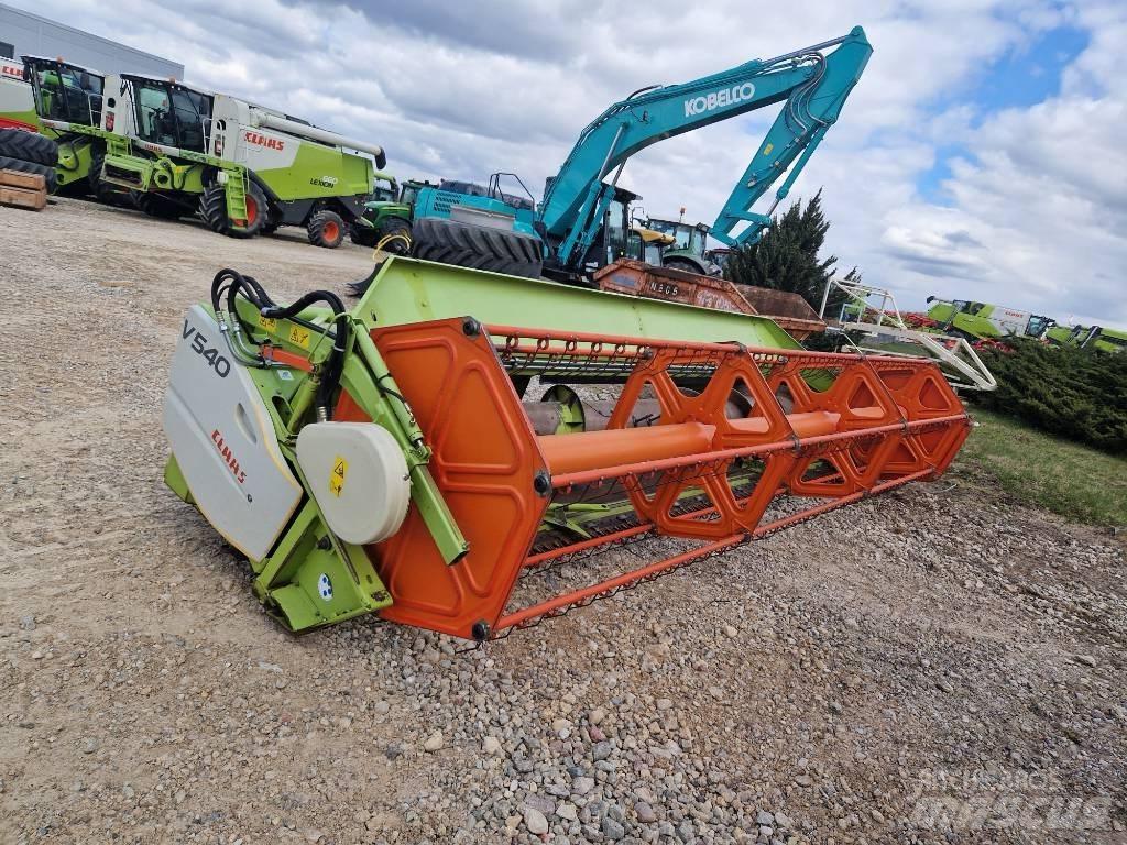 CLAAS Tucano 320 Skurtreskere