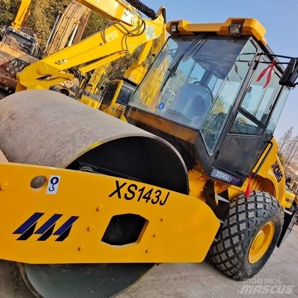 XCMG XS 142 J Valsetog