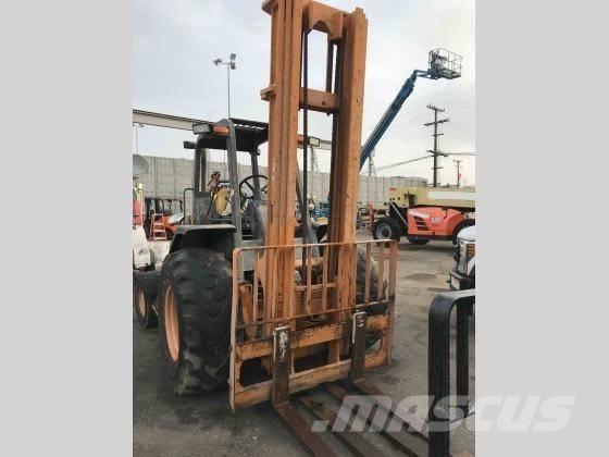 CASE 586H Terrenggående gaffeltruck