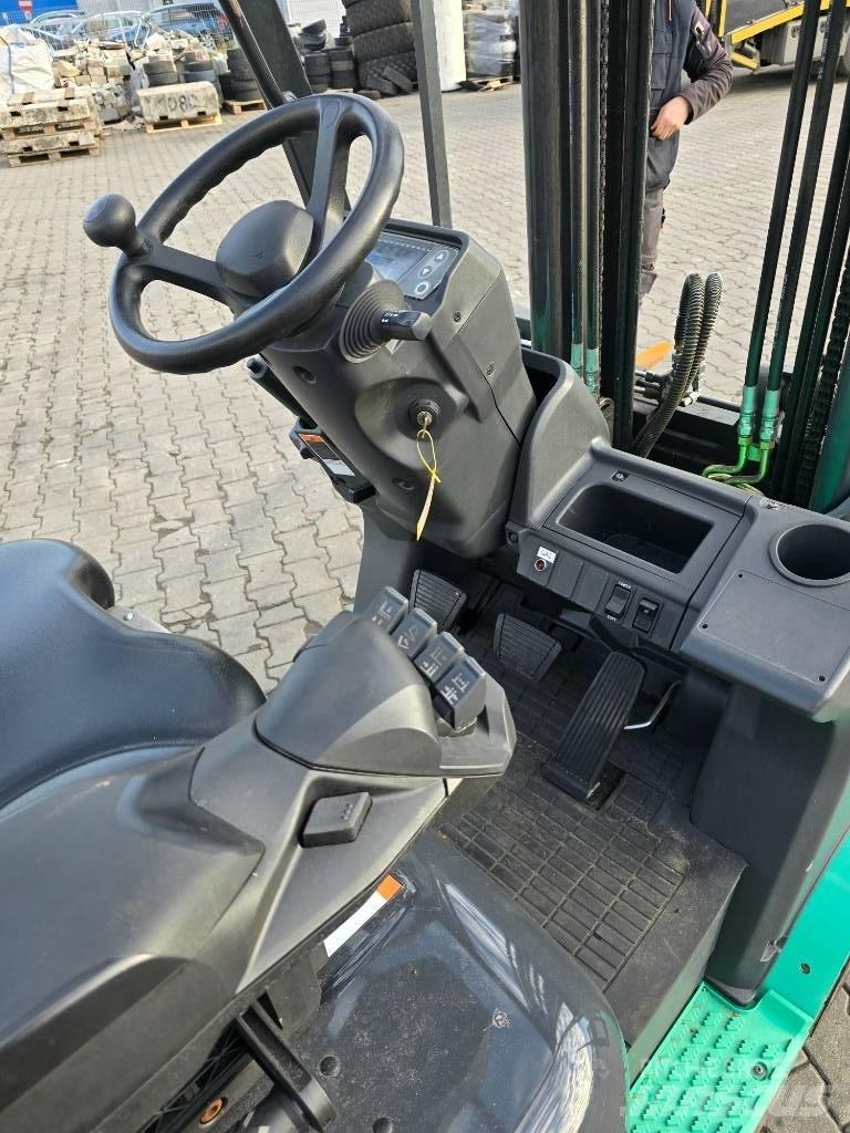 Mitsubishi FG 15 NT Propan trucker