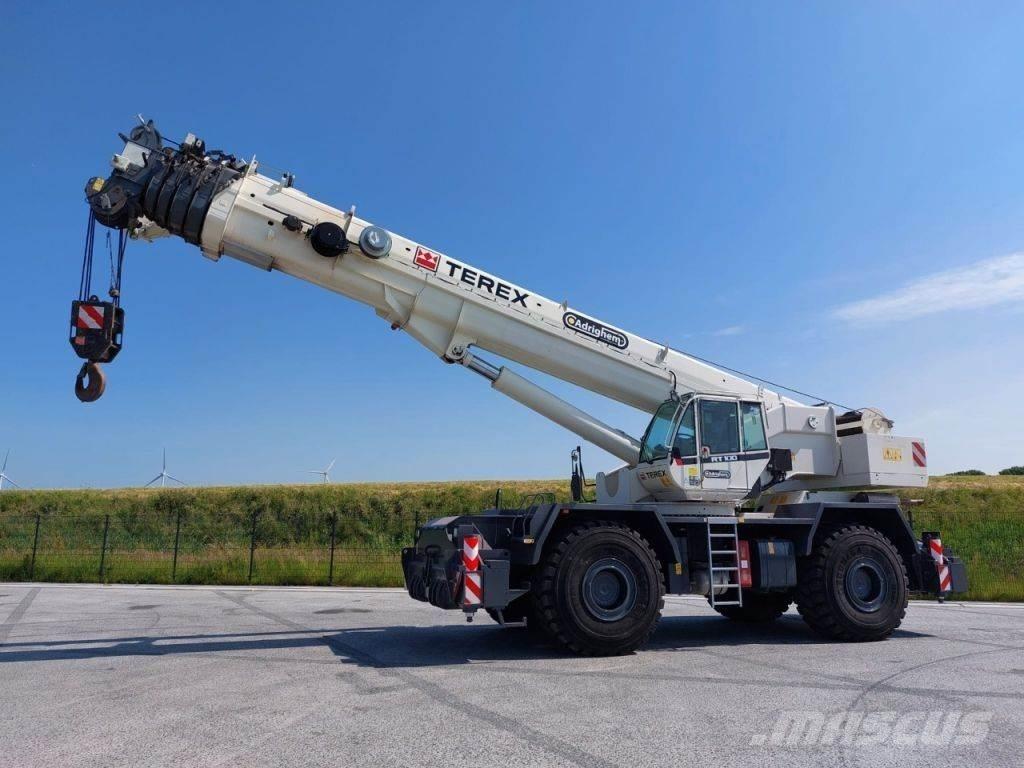 Terex RT100 Røff terreng kraner