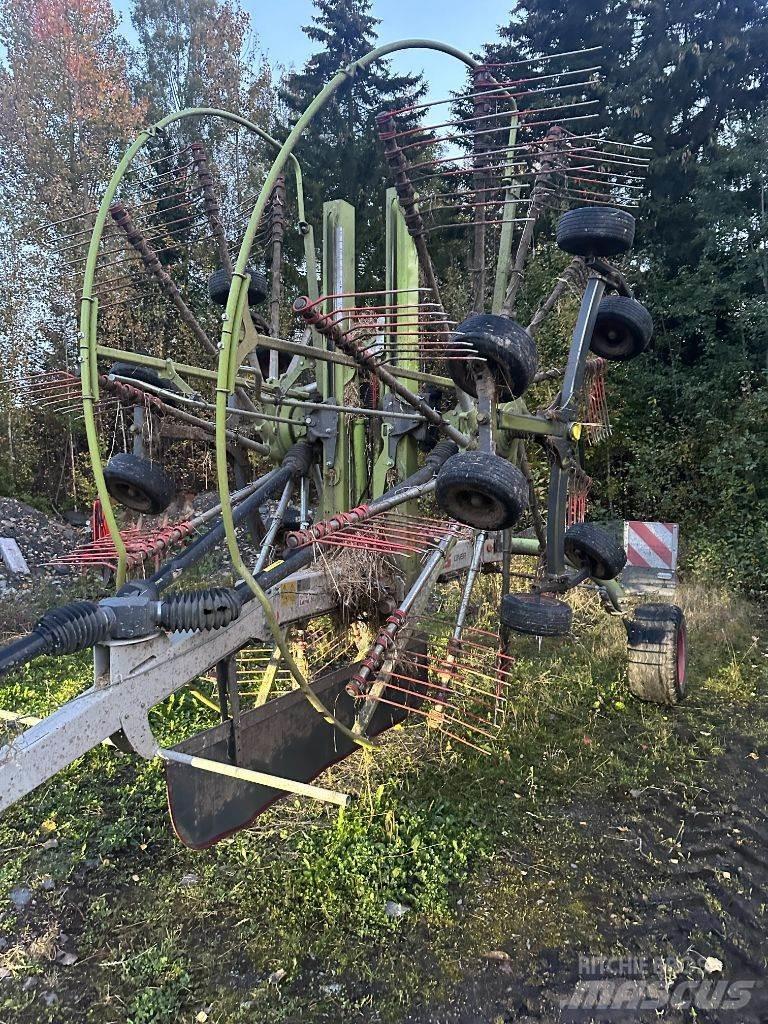 CLAAS Liner 2800 Raker og høyvendere