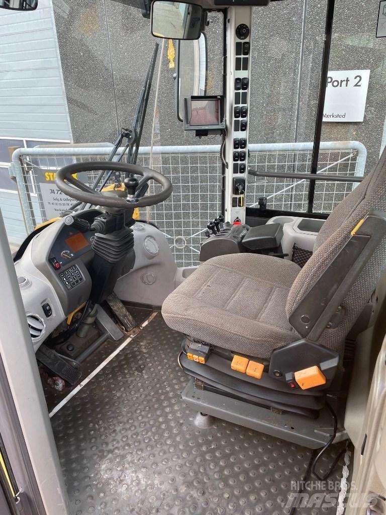 Volvo L90F Hjullastere