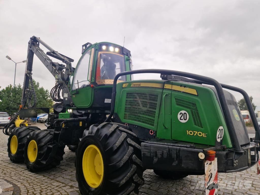 John Deere 1070 E Hogstmaskiner