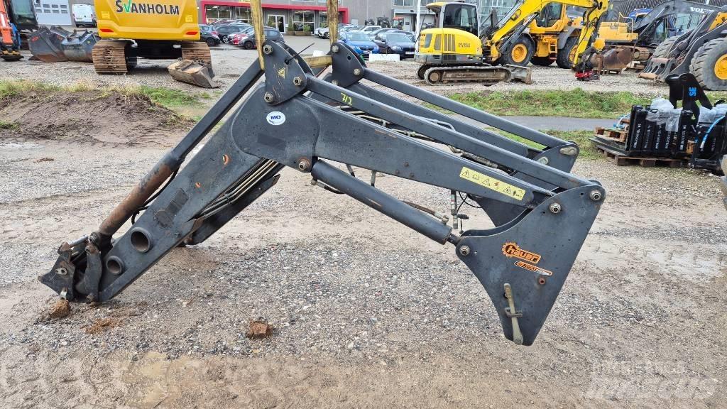 Hauer POM-C 150 Frontlastere og graveredskap